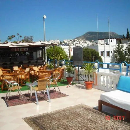 Hotel apartamentowy Sahin 2*